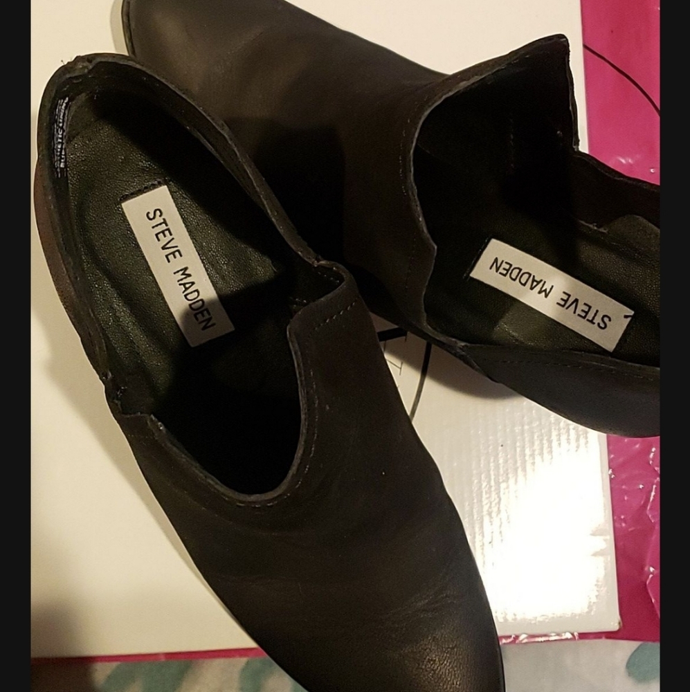 Boots - Picture 4 of 4